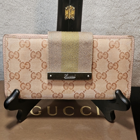Gucci Handbags - GUCCI WALLET - GG PATTERN